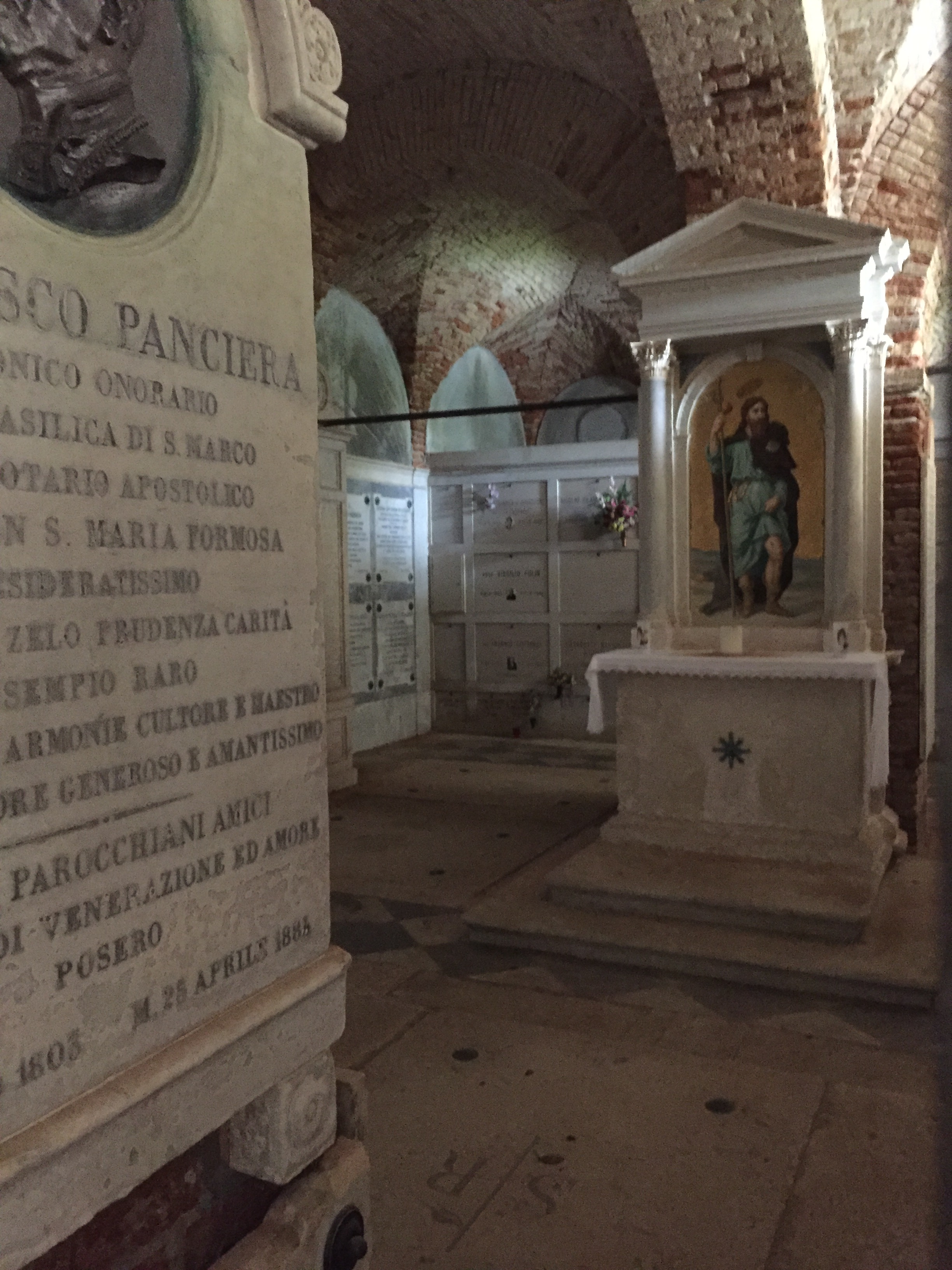 5FB47128-44E2-43AA-AF38-49C1EB083C0B